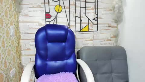 emily_cortes23_aws online show from 01.11.25