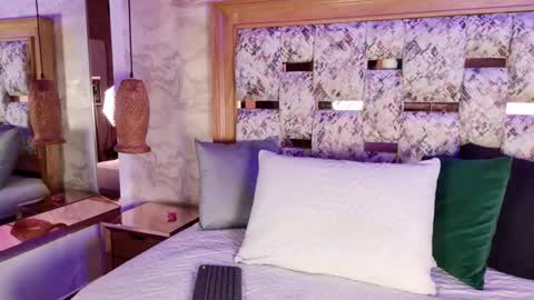 emily_dempsey online show from 02.12.26