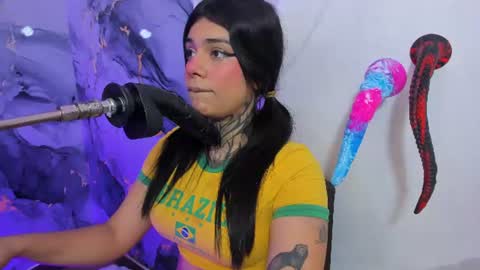 Snapshot of emily_evol chatting on 07.17.26 emily_evol online show from 07.17.26