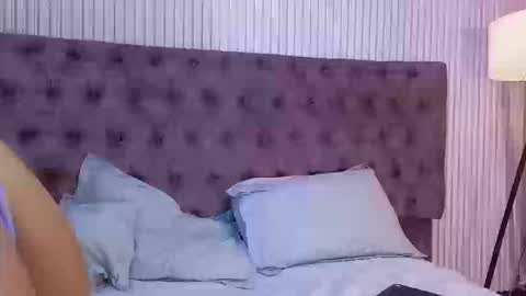 Snapshot of emily_foxyy chatting on 09.09.25 Emily online show from 09.09.25