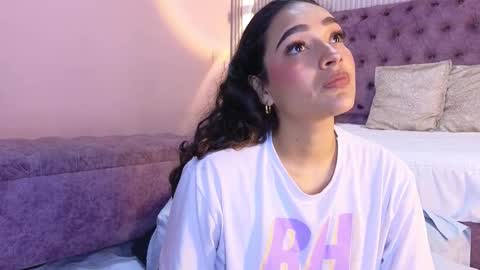 Snapshot of emily_foxyy chatting on 12.15.25 Emily online show from 12.15.25