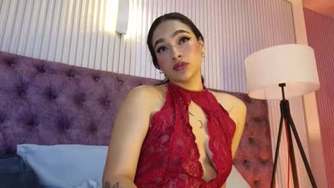 Snapshot of emily_foxyy chatting on 02.12.26 Emily online show from 02.12.26