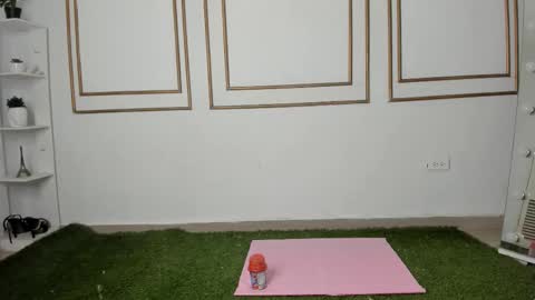 emily_gaviria1 online show from 03.27.26