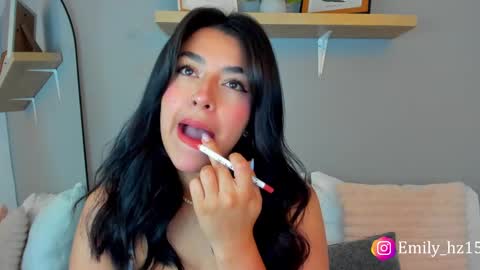 Snapshot of emily_haze chatting on 02.11.25 Emily online show from 02.11.25