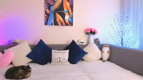 Emily Heels online show from 04.16.26