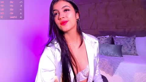 Snapshot of emily_jones3 chatting on 10.19.25 Emily online show from 10.19.25