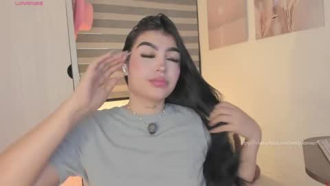 EmilyKenner  Independent model  online show from 03.30.26