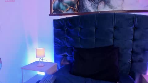 Snapshot of emily_klarence chatting on 11.07.25 Emily online show from 11.07.25