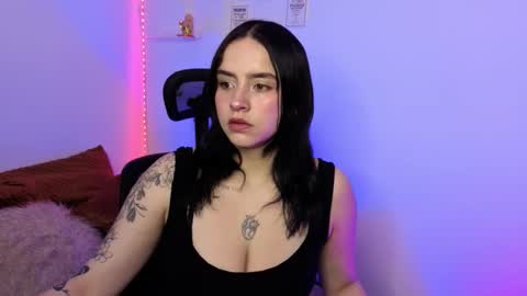 Emily Lindey online show from 02.08.26