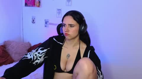 Emily Lindey online show from 04.16.26