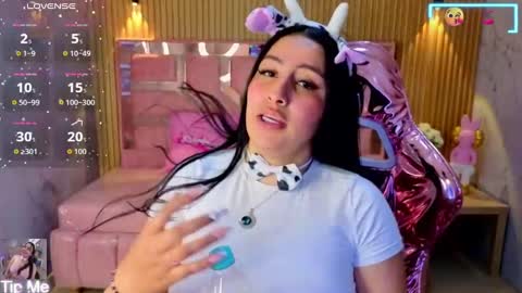 Snapshot of emily_mills_s chatting on 10.07.25 Emily online show from 10.07.25