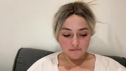 emily_morning_dew online show from 09.08.25