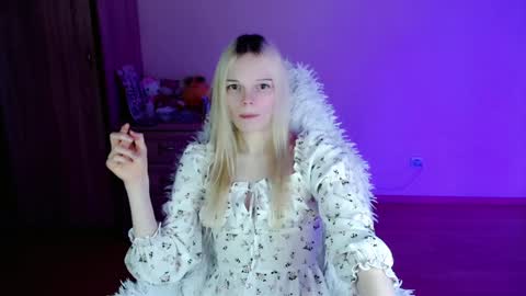 Snapshot of emily_nyaffe chatting on 02.06.25 Lia online show from 02.06.25