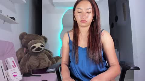 emily_palmeer online show from 12.25.24