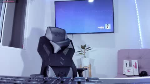 emily_palmeer online show from 03.26.26