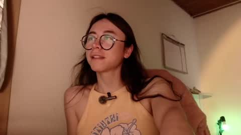 emily_pearl_ online show from 12.06.24