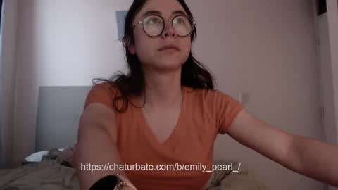 emily_pearl_ online show from 02.02.25