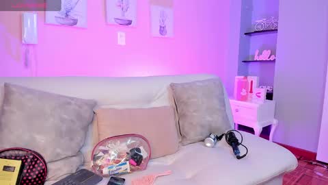 Emily  online show from 01.06.25