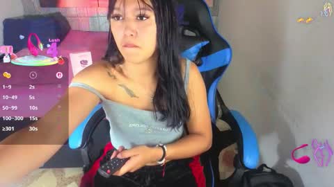 Snapshot of emily_rosse04 chatting on 09.16.25 online show from 09.16.25