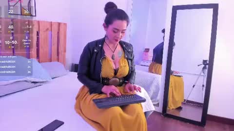 Snapshot of emily_sartre chatting on 07.22.26 Emilly online show from 07.22.26