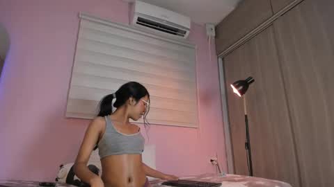 Emily online show from 03.12.25