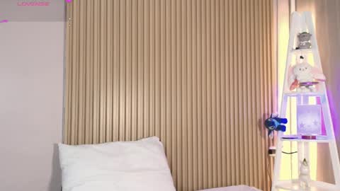 Emily online show from 04.08.26