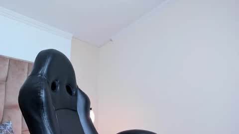 Emily Trujillo online show from 03.01.25