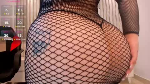 Snapshot of emilyangel1 chatting on 05.29.26 E M Y L Y online show from 05.29.26