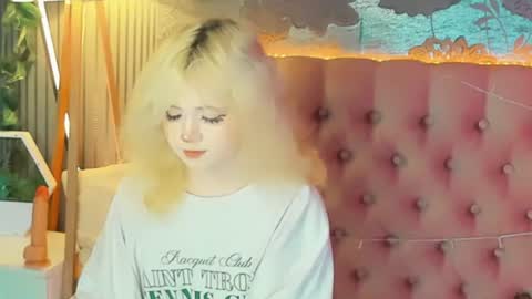Snapshot of emilyangels chatting on 07.13.26 Baby Emelli online show from 07.13.26