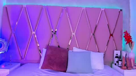 Emily online show from 04.19.26