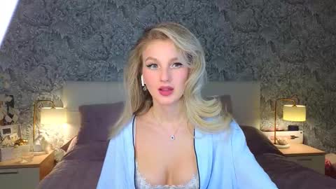 Snapshot of emilydancee chatting on 03.04.26 emilydancee online show from 03.04.26