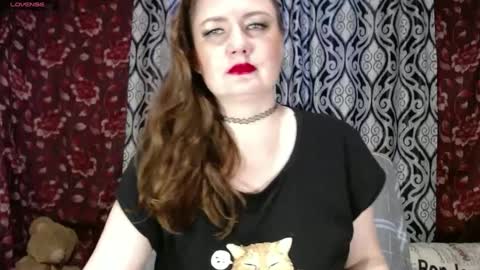 EmilyDoth online show from 12.25.24
