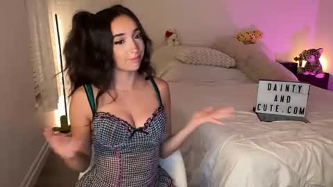 Snapshot of emilyfawn chatting on 07.16.26 emilyfawn online show from 07.16.26