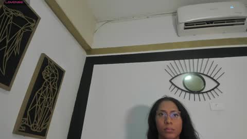 Snapshot of emilygomezz chatting on 06.03.26 Emily online show from 06.03.26