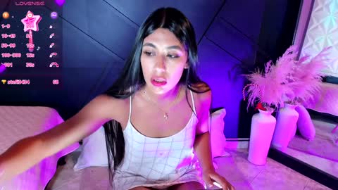 Snapshot of emilyh_ chatting on 01.29.25 Emily online show from 01.29.25