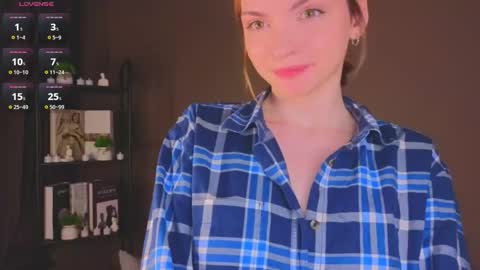 Snapshot of emilyhalden chatting on 02.27.26 Emi online show from 02.27.26