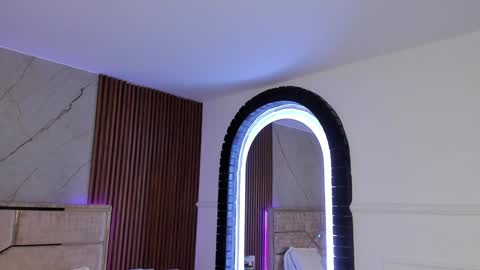 Emily Hendrix online show from 12.28.24