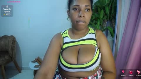 Emilyhines online show from 11.25.25