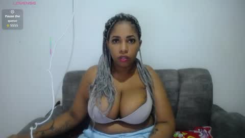 Snapshot of emilyhines__ chatting on 04.23.26 Emilyhines online show from 04.23.26