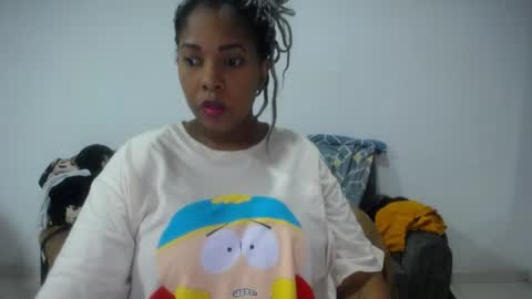 Snapshot of emilyhines__ chatting on 05.09.26 Emilyhines online show from 05.09.26