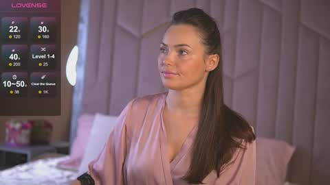 Snapshot of emilyjuarez chatting on 02.17.25 Emily online show from 02.17.25