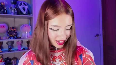 Snapshot of emilykarterr chatting on 11.05.25 VALEEEN online show from 11.05.25