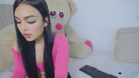 Snapshot of emilylittle___ chatting on 11.07.25 EMI online show from 11.07.25