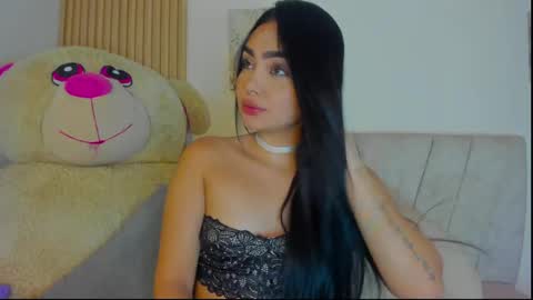 Snapshot of emilylittle___ chatting on 04.24.26 EMI online show from 04.24.26
