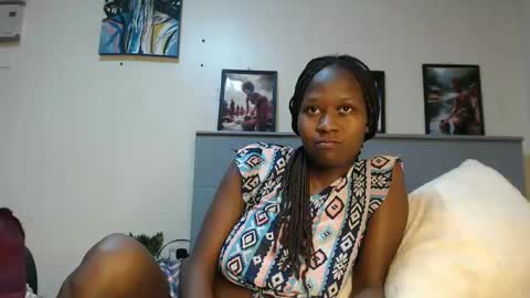 Snapshot of emilyposha chatting on 01.26.25 Emilly online show from 01.26.25