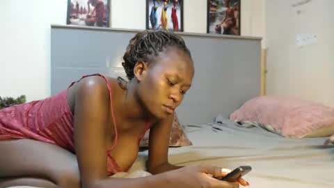 Snapshot of emilyposha chatting on 03.02.25 Emilly online show from 03.02.25