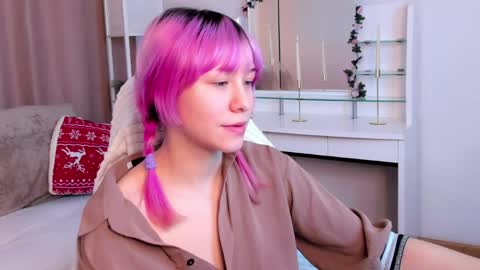 Snapshot of emilytrase chatting on 05.29.26 Betty online show from 05.29.26