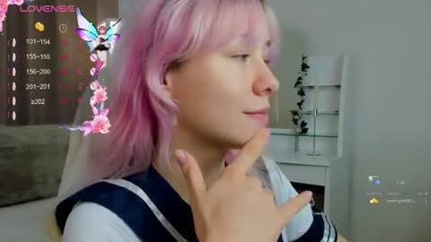 Snapshot of emilytrase chatting on 06.11.26 Betty online show from 06.11.26