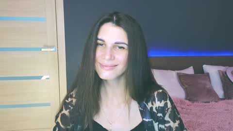 Emily online show from 02.05.25