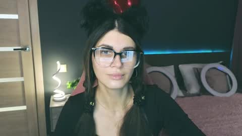 Emily online show from 02.12.25